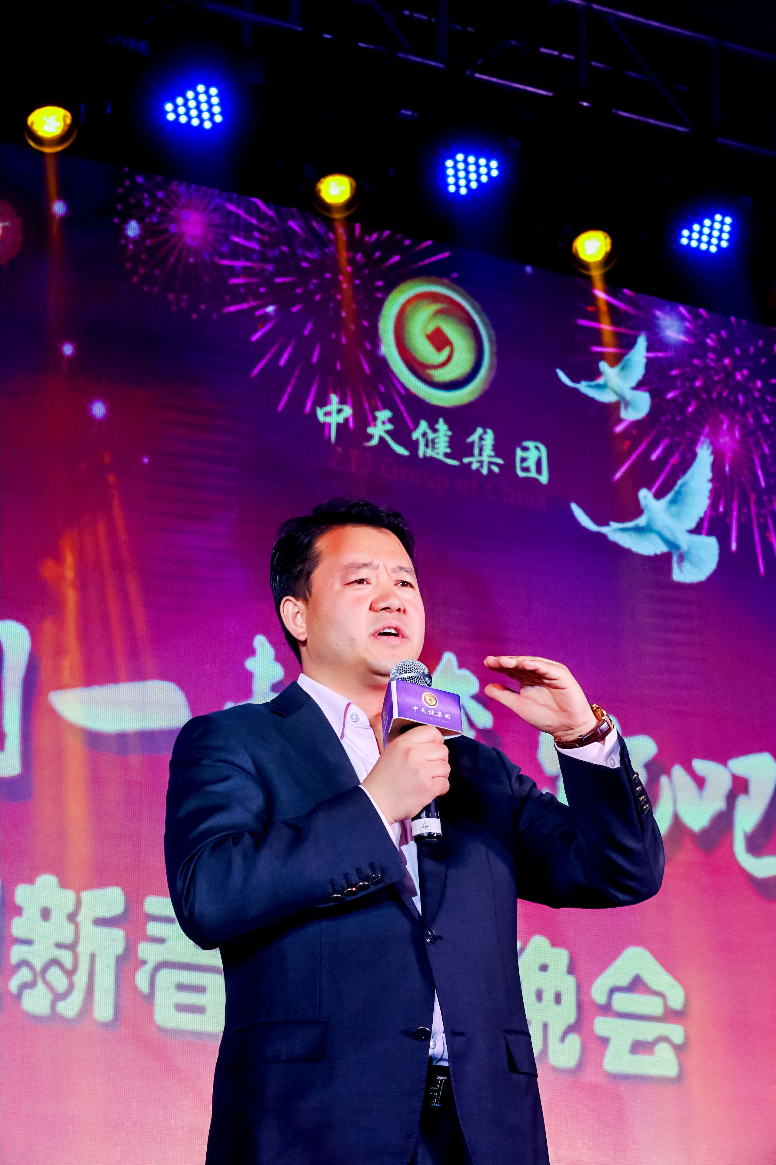 http://www.dgyj168.com/uploads/150915/1-1509151635114Y.jpg